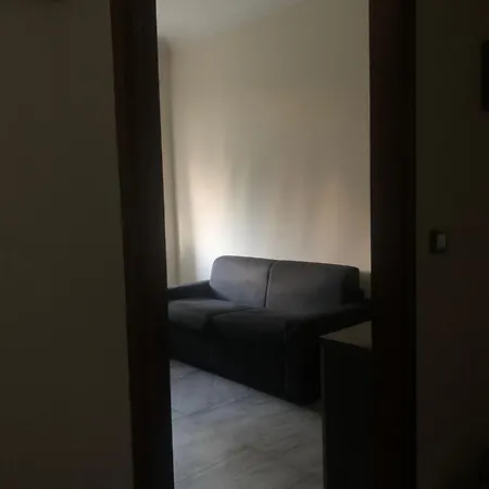 Pi Rossi 52 * Milano